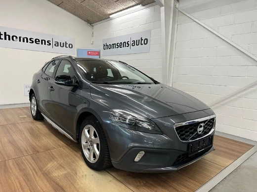 Volvo V40 CC D3 150 Summum aut.