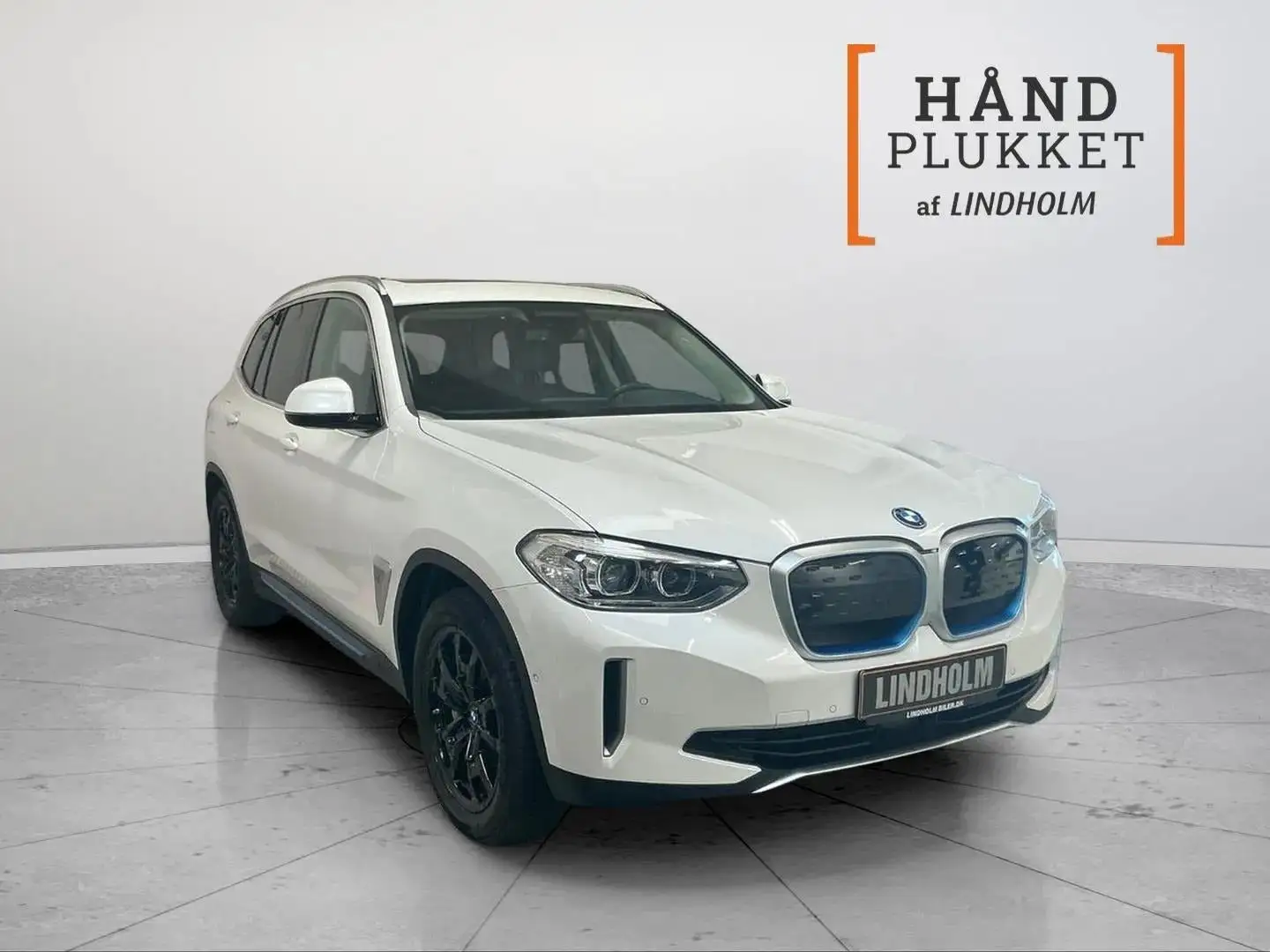 BMW iX3 Charged