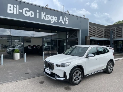 BMW iX1 eDrive20 X-Line