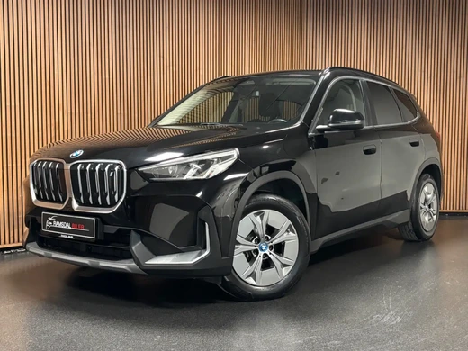 BMW iX1 xDrive30