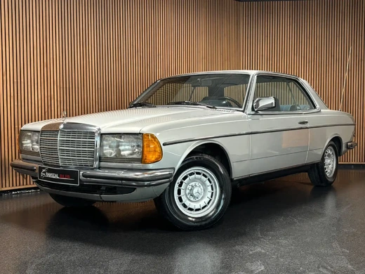 Mercedes-Benz 230 CE Coupé aut.