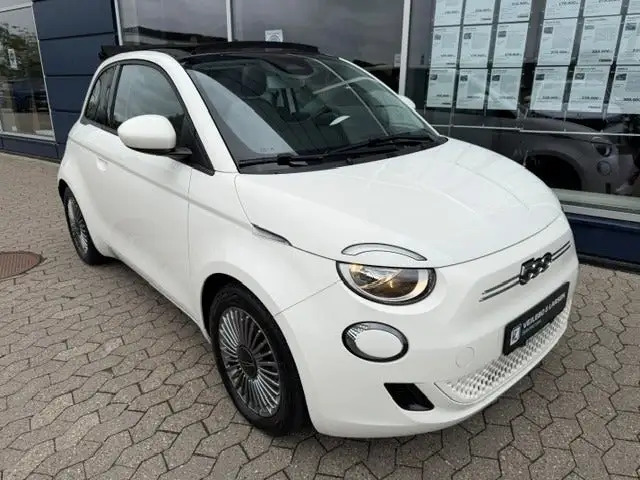 Fiat 500e Icon Cabrio