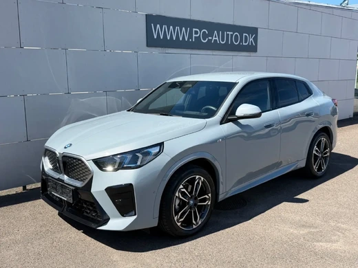 BMW iX2 eDrive20 Fully Charged M-Sport