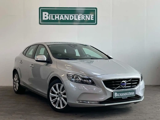 Volvo V40 T3 150 Momentum