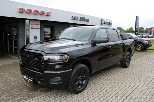 Dodge RAM 1500 Tradesman Night aut.