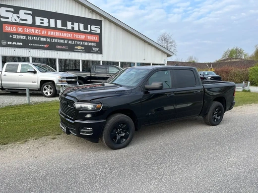Dodge RAM 1500 Tradesman Night aut.
